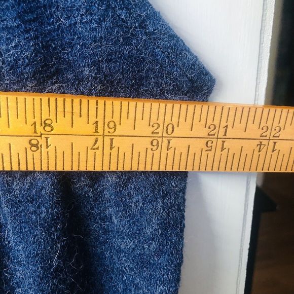 a.gain blue angora blend long sweater vest with pockets size med - Picture 9 of 10